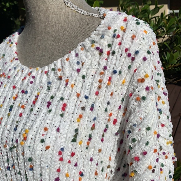 Altar’d State Sweater - Picture 8 of 10